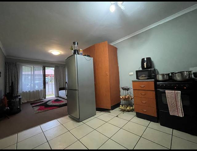2 BEDROOM APARTMENT FOR SALE IN MONTCLAIR